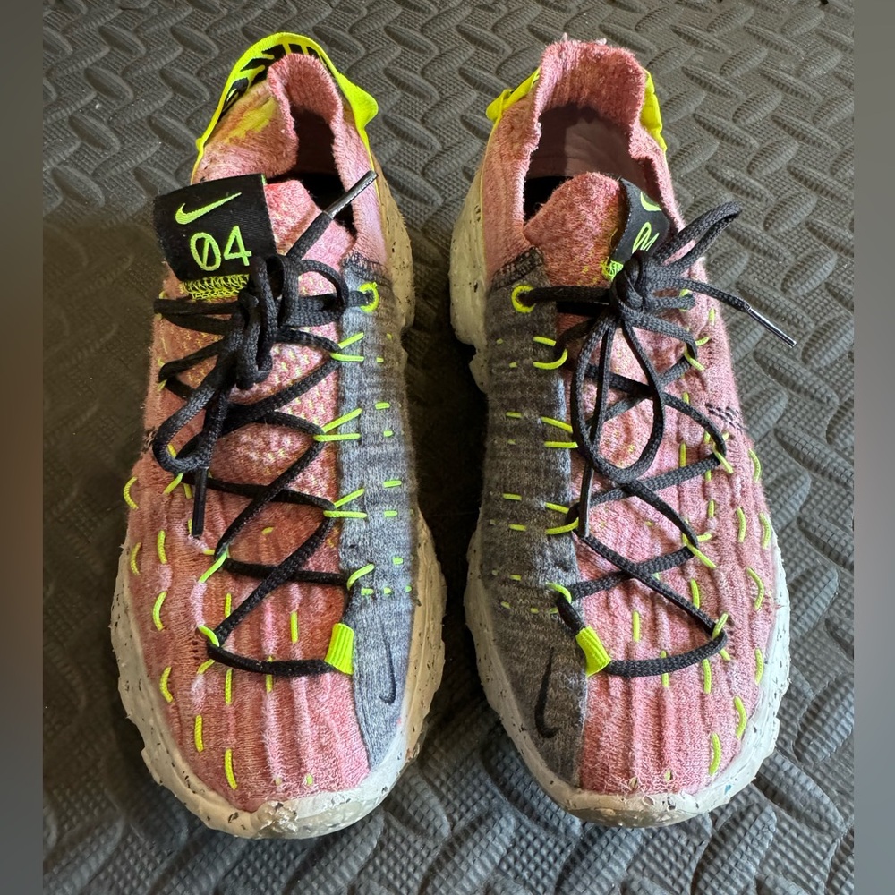 Nike space hippie 04 women’s size 6